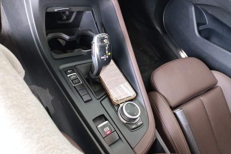 Used BMW X1 2021 Restyled sDrive25Li Leading Edition Gear Lever