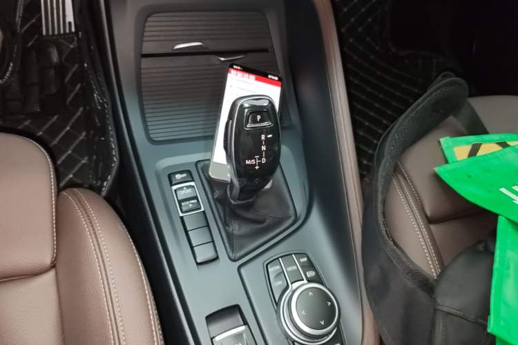 Used BMW X1 2021 sDrive25Li Leading Model Gear Lever
