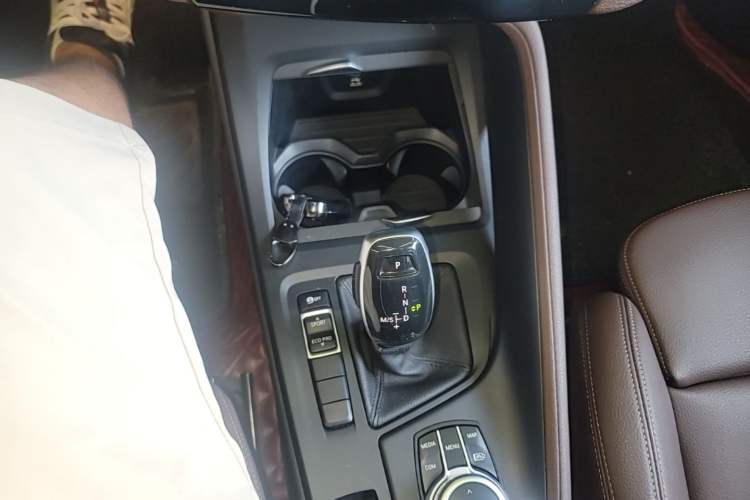 Used BMW X1 2021 Restyled sDrive25Li Leading Edition Gear Lever