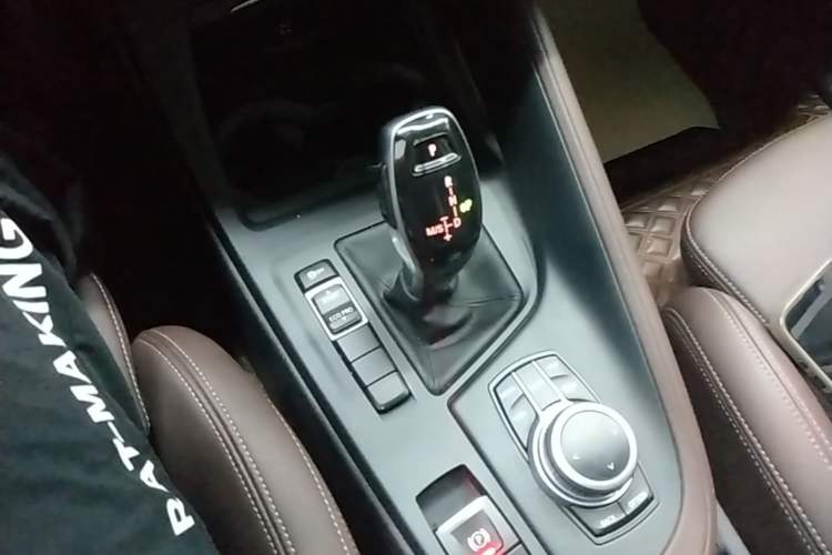 Used BMW X1 2021 Restyled sDrive25Li Leading Edition Gear Lever