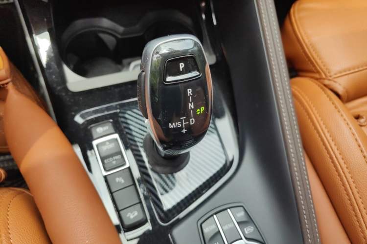 Used BMW X1 2021 Revised xDrive25Li Premium Edition Gear Lever