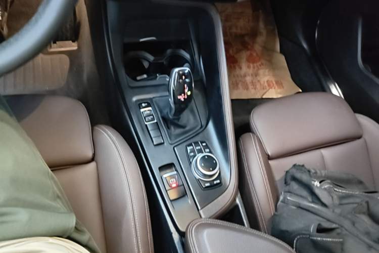 Used BMW X1 2021 sDrive25Li Leading Model Gear Lever