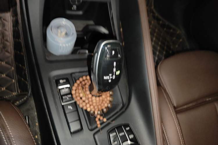 Used BMW X1 2021 sDrive25Li Leading Model Gear Lever