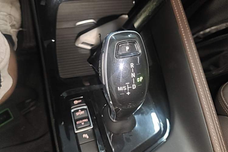Used BMW X1 2021 sDrive20Li Premium Edition Gear Lever