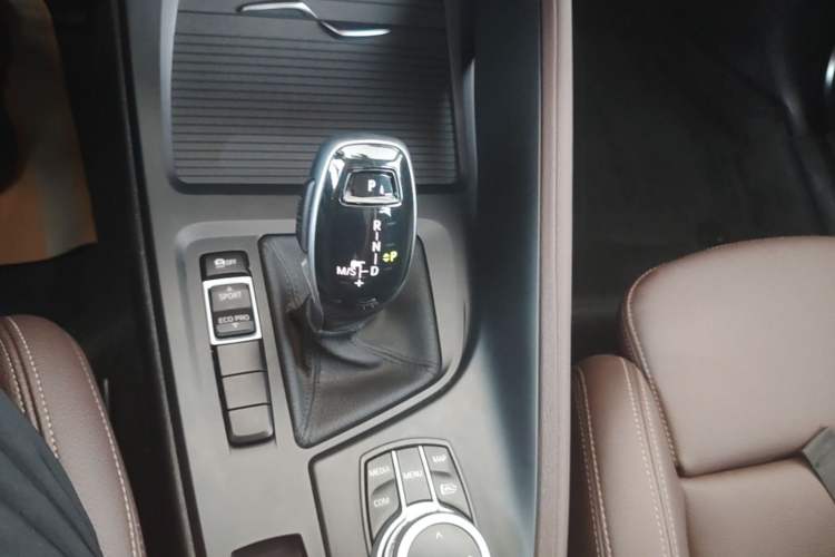 Used BMW X1 2021 Restyled sDrive25Li Leading Edition Gear Lever