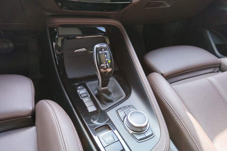 Used BMW X1 2021 Restyled sDrive20Li Premium Edition Gear Lever