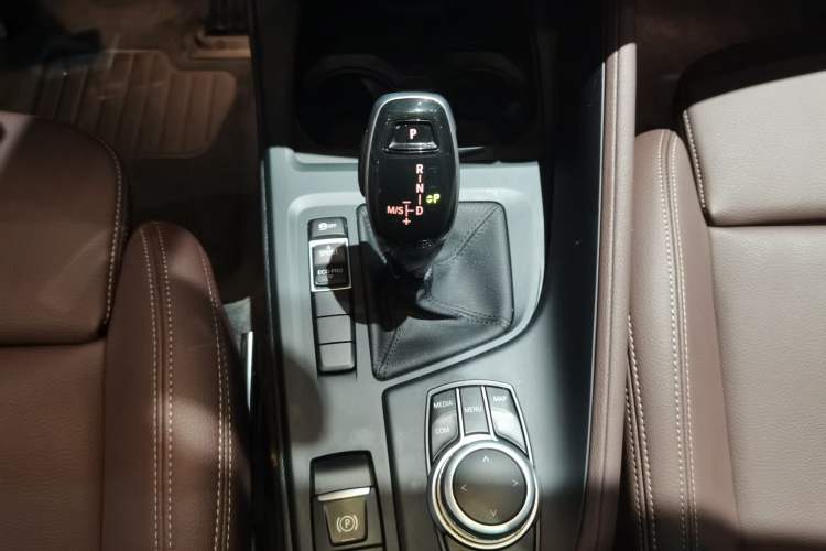 Used BMW X1 2021 Restyled sDrive25Li Leading Edition Gear Lever
