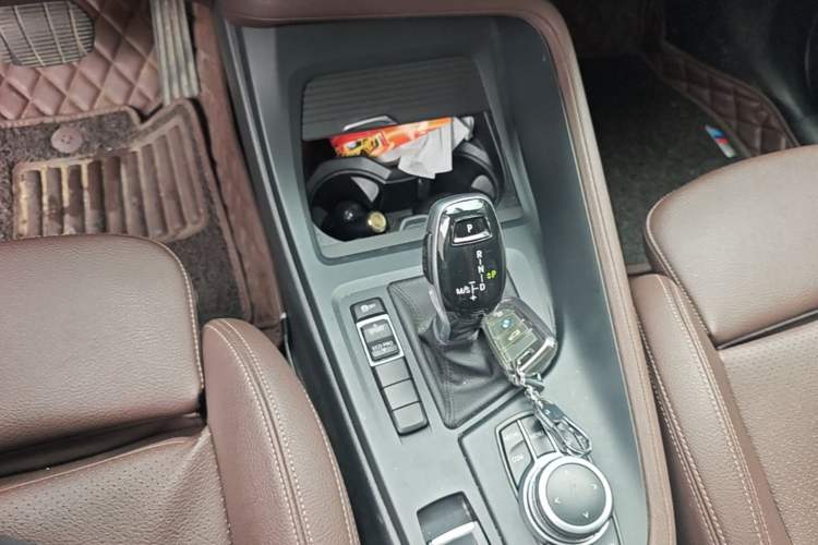 Used BMW X1 2021 Restyled sDrive25Li Leading Edition Gear Lever