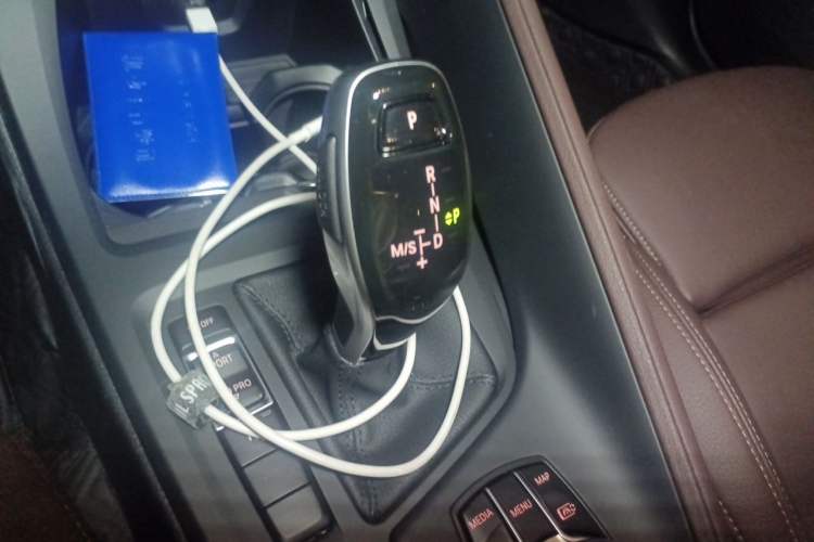 Used BMW X1 2021 sDrive25Li Leading Model Gear Lever