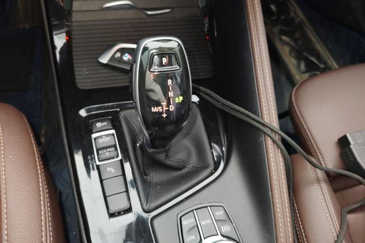 Used BMW X1 2021 sDrive20Li Premium Edition Gear Lever