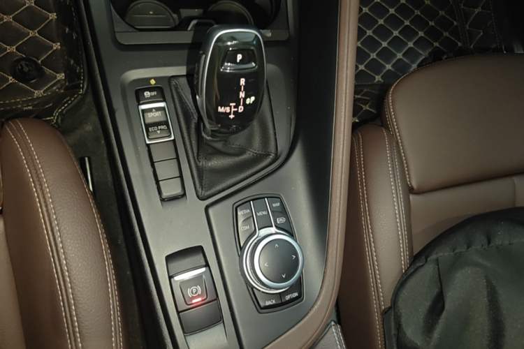 Used BMW X1 2021 Restyled sDrive25Li Leading Edition Gear Lever