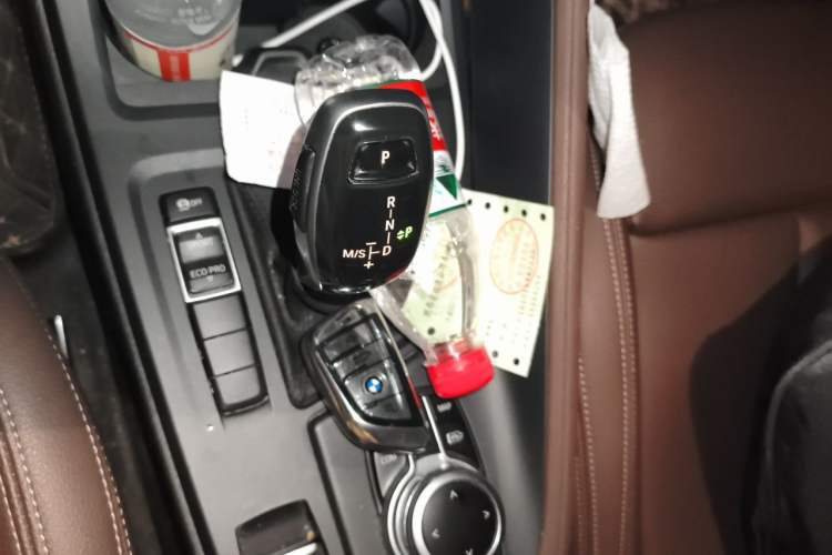 Used BMW X1 2021 Restyled sDrive25Li Leading Edition Gear Lever