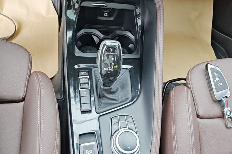 Used BMW X1 2021 sDrive20Li Premium Edition Gear Lever