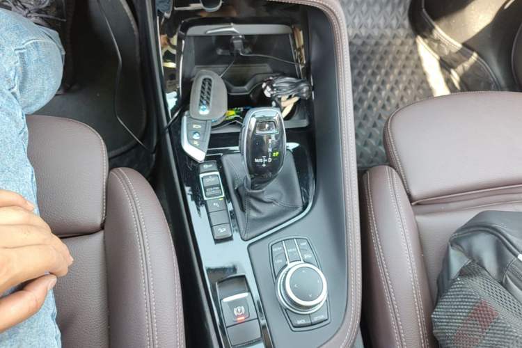 Used BMW X1 2021 xDrive25Li Luxury Model Gear Lever