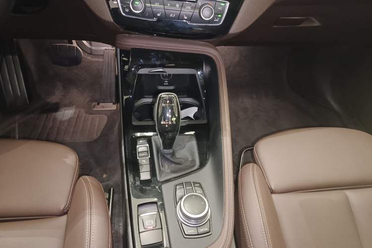 Used BMW X1 2021 sDrive20Li Premium Edition Gear Lever