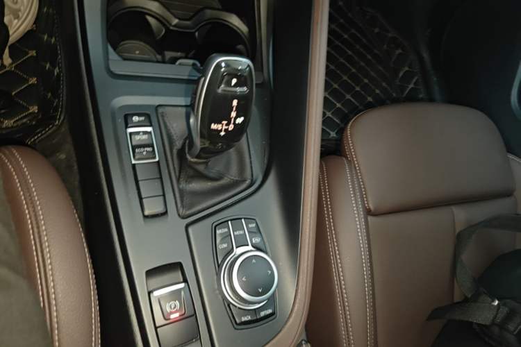 Used BMW X1 2021 Restyled sDrive25Li Leading Edition Gear Lever
