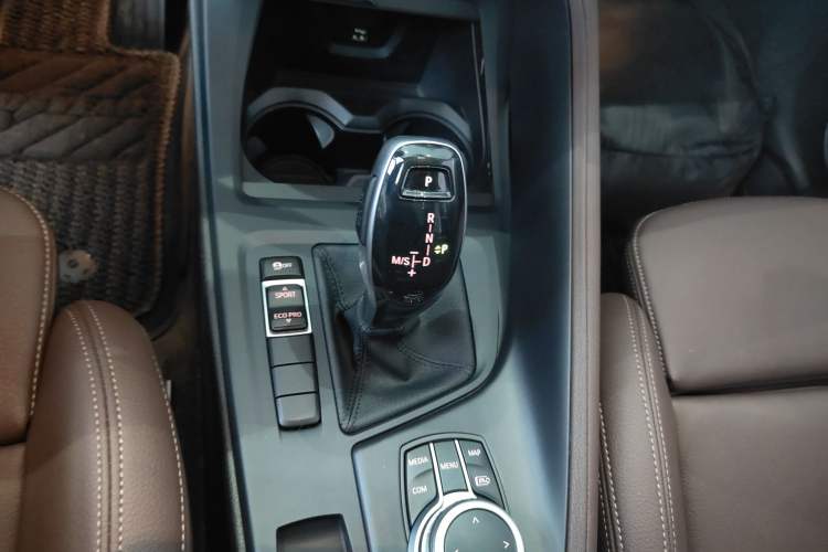 Used BMW X1 2021 Restyled sDrive25Li Leading Edition Gear Lever