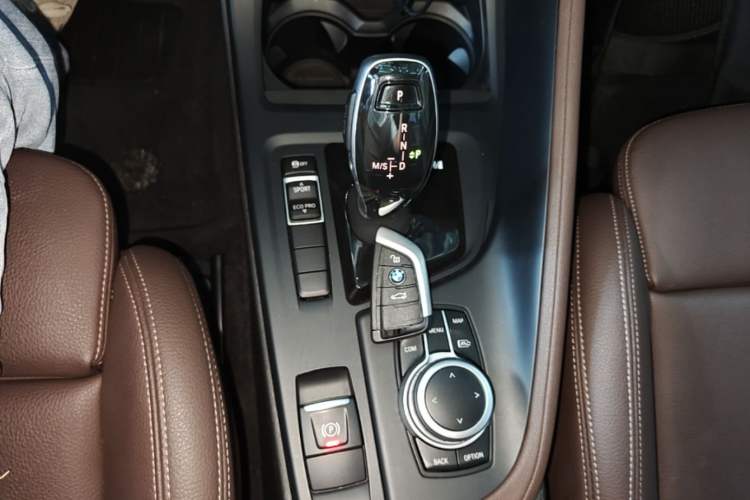 Used BMW X1 2021 Restyled sDrive25Li Leading Edition Gear Lever