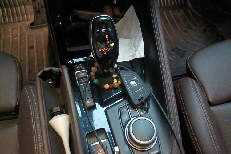 Used BMW X1 2021 Revised xDrive25Li Premium Edition Gear Lever