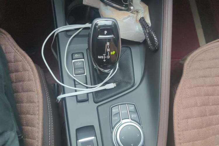 Used BMW X1 2021 sDrive25Li Leading Model Gear Lever