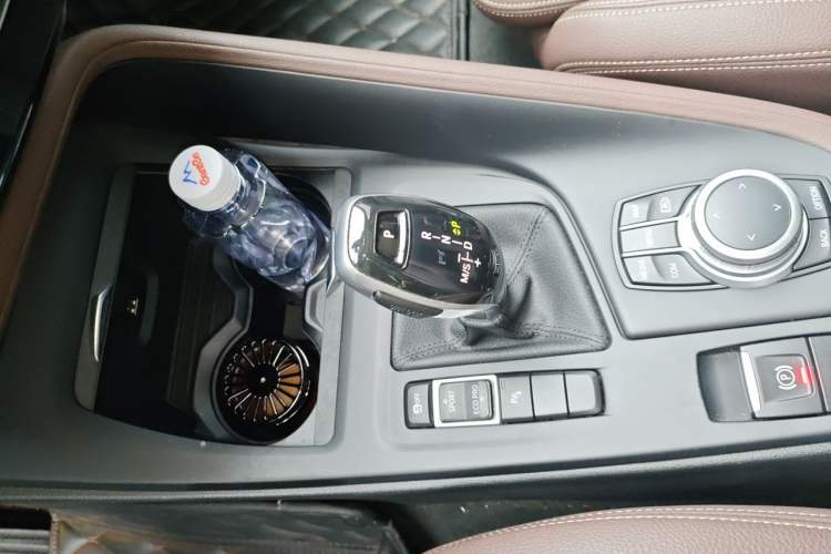 Used BMW X1 2021 sDrive25Li Leading Model Gear Lever