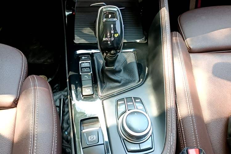 Used BMW X1 2021 xDrive25Li Luxury Model Gear Lever
