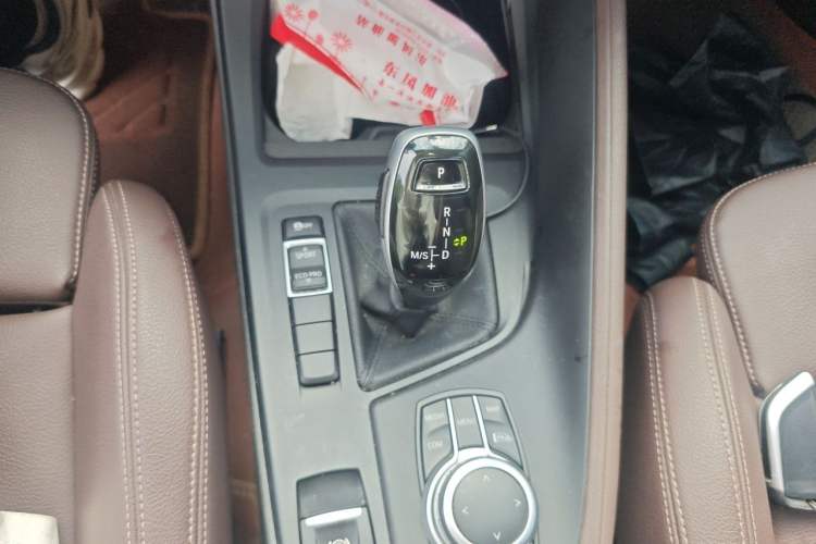 Used BMW X1 2021 sDrive25Li Leading Model Gear Lever