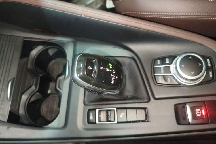 Used BMW X1 2021 sDrive25Li Leading Model Gear Lever