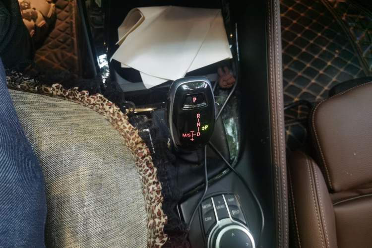 Used BMW X1 2021 sDrive20Li Premium Edition Gear Lever