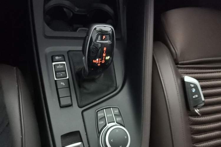 Used BMW X1 2021 sDrive25Li Leading Model Gear Lever
