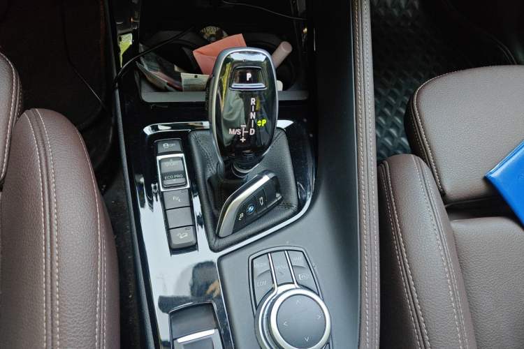 Used BMW X1 2021 xDrive25Li Luxury Model Gear Lever
