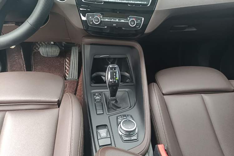 Used BMW X1 2021 sDrive25Li Leading Model Gear Lever