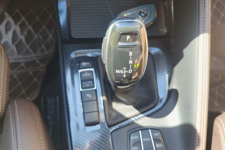 Used BMW X1 2021 sDrive20Li Premium Edition Gear Lever
