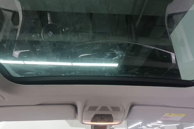 Used BMW X1 2021 Restyled sDrive25Li Leading Edition Headliner