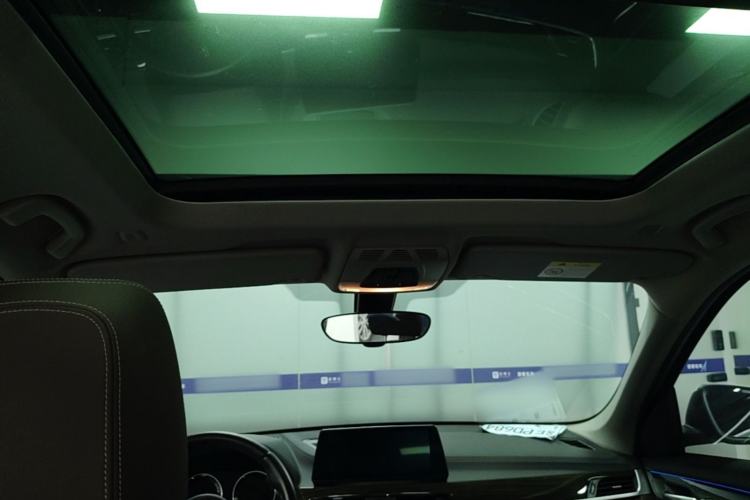 Used BMW X1 2021 xDrive25Li Luxury Model Headliner