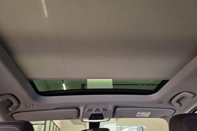 Used BMW X1 2021 Restyled sDrive25Li Leading Edition Headliner