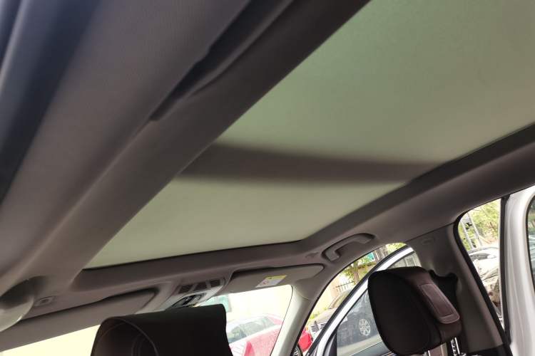 Used BMW X1 2021 Restyled sDrive25Li Leading Edition Headliner