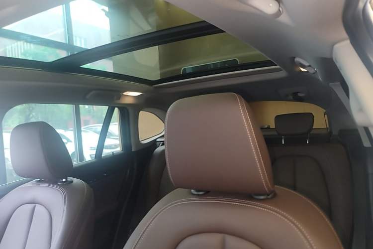 Used BMW X1 2021 Restyled sDrive25Li Leading Edition Headliner