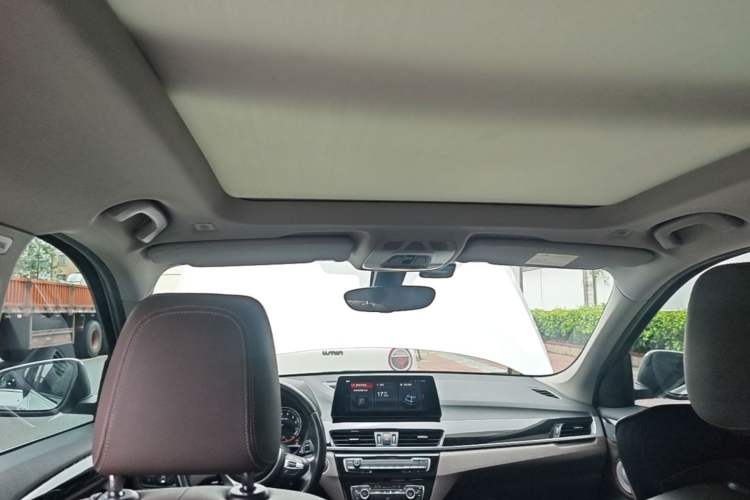 Used BMW X1 2021 Restyled sDrive25Li Leading Edition Headliner