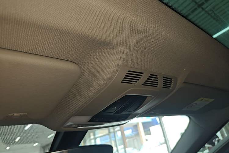 Used BMW X1 2021 Restyled sDrive25Li Leading Edition Headliner