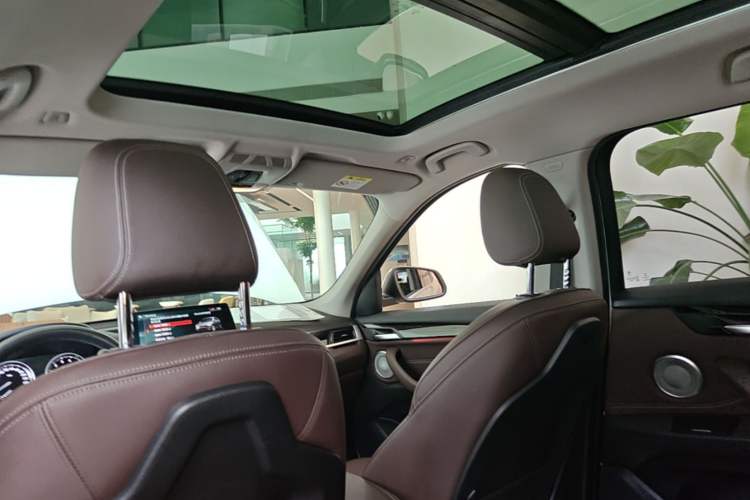 Used BMW X1 2021 Restyled sDrive25Li Leading Edition Headliner