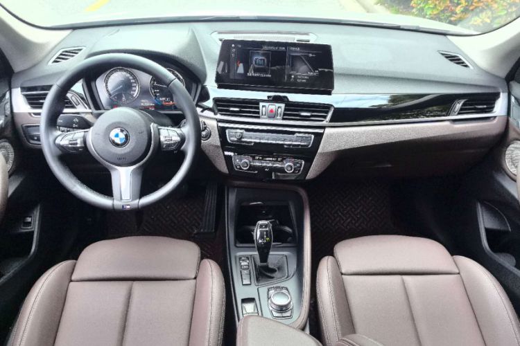 Used BMW X1 2021 Restyled sDrive25Li Leading Edition Interior 1