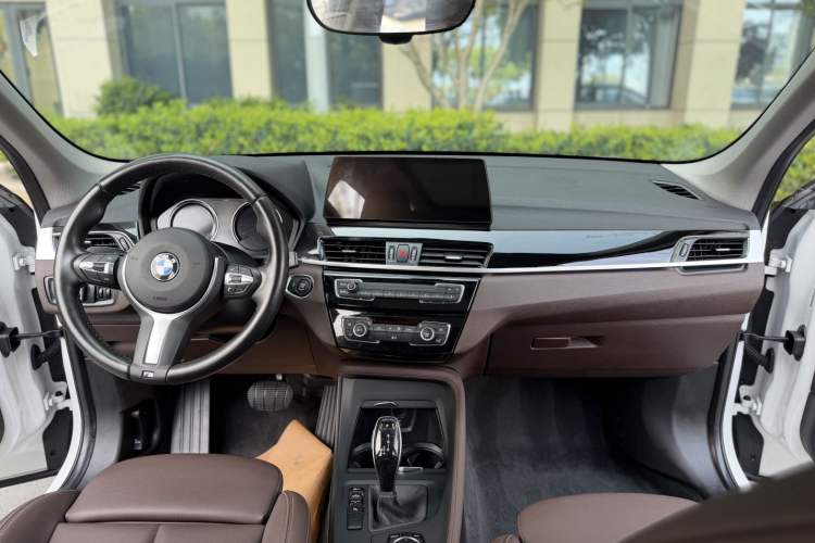 Used BMW X1 2021 sDrive25Li Leading Model Interior 1
