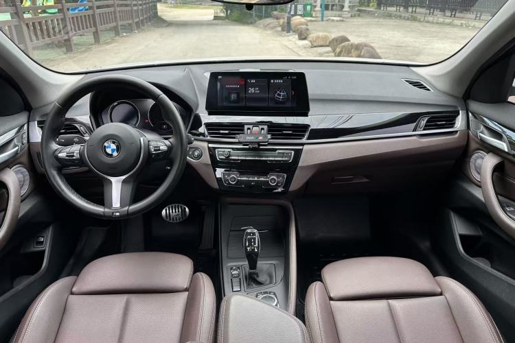 Used BMW X1 2021 sDrive25Li Leading Model Interior 1