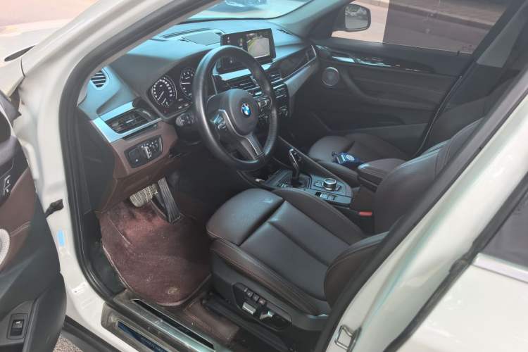 Used BMW X1 2021 sDrive25Li Leading Model Interior 1
