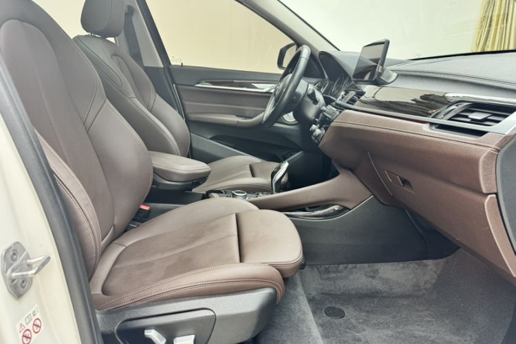 Used BMW X1 2021 xDrive25Li Luxury Model Interior 10