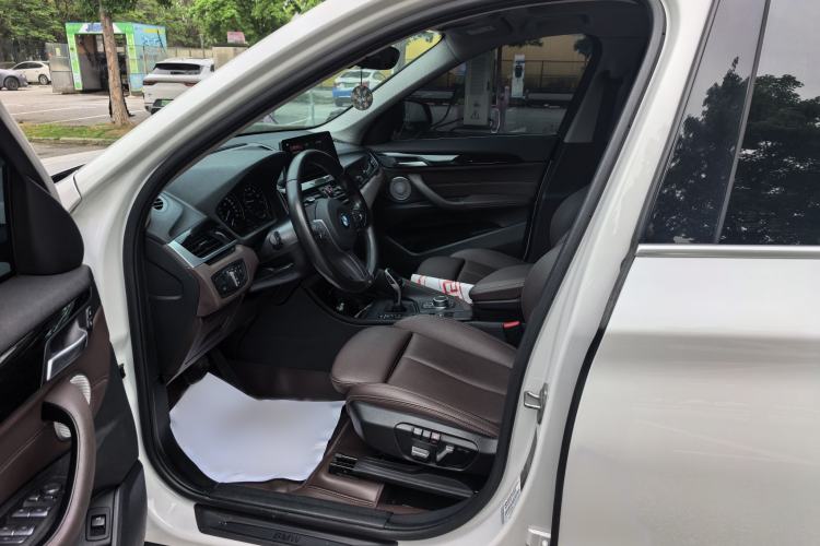 Used BMW X1 2021 Restyled sDrive25Li Leading Edition Interior 2
