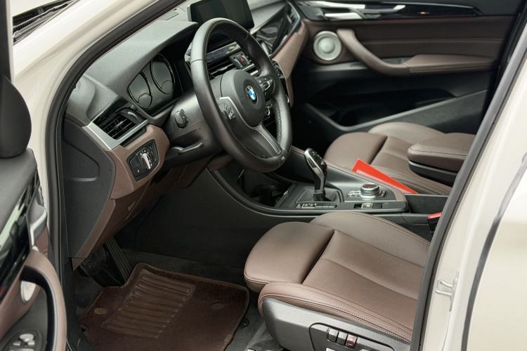 Used BMW X1 2021 Restyled sDrive25Li Leading Edition Interior 2