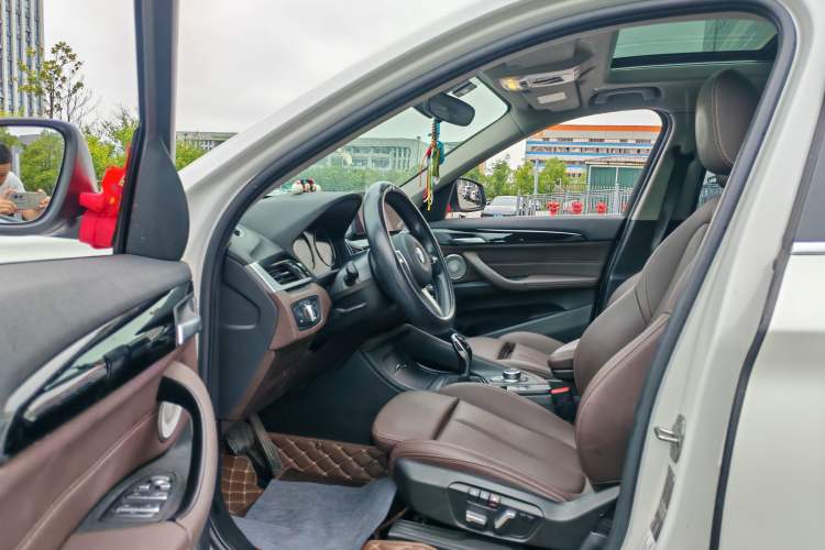 Used BMW X1 2021 Restyled sDrive25Li Leading Edition Interior 3