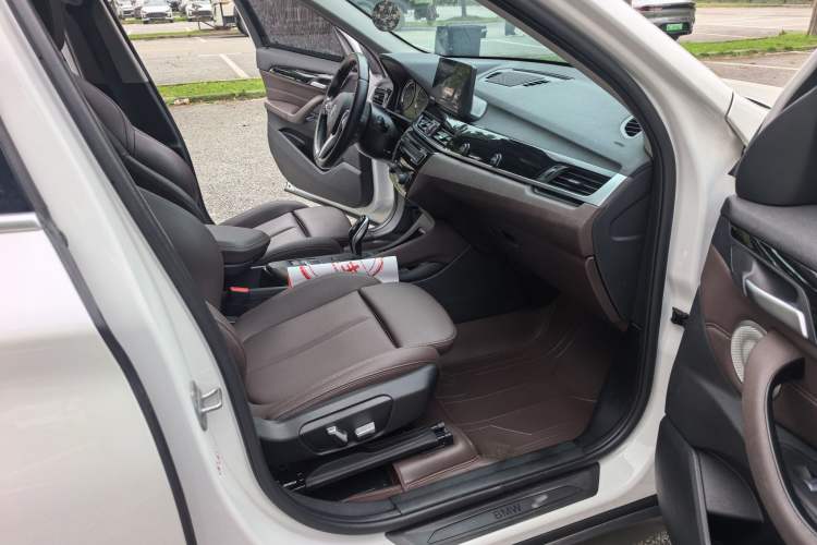 Used BMW X1 2021 Restyled sDrive25Li Leading Edition Interior 3